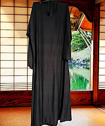 Four Piece Three Steps Frill Gray Abaya